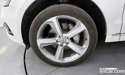 Audi Q5 2014 3.0 Автомат в Москве № 212586, миниатюра 9