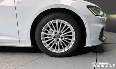 Audi A6 2020 2.0 Автомат в Москве № 212678, миниатюра 4