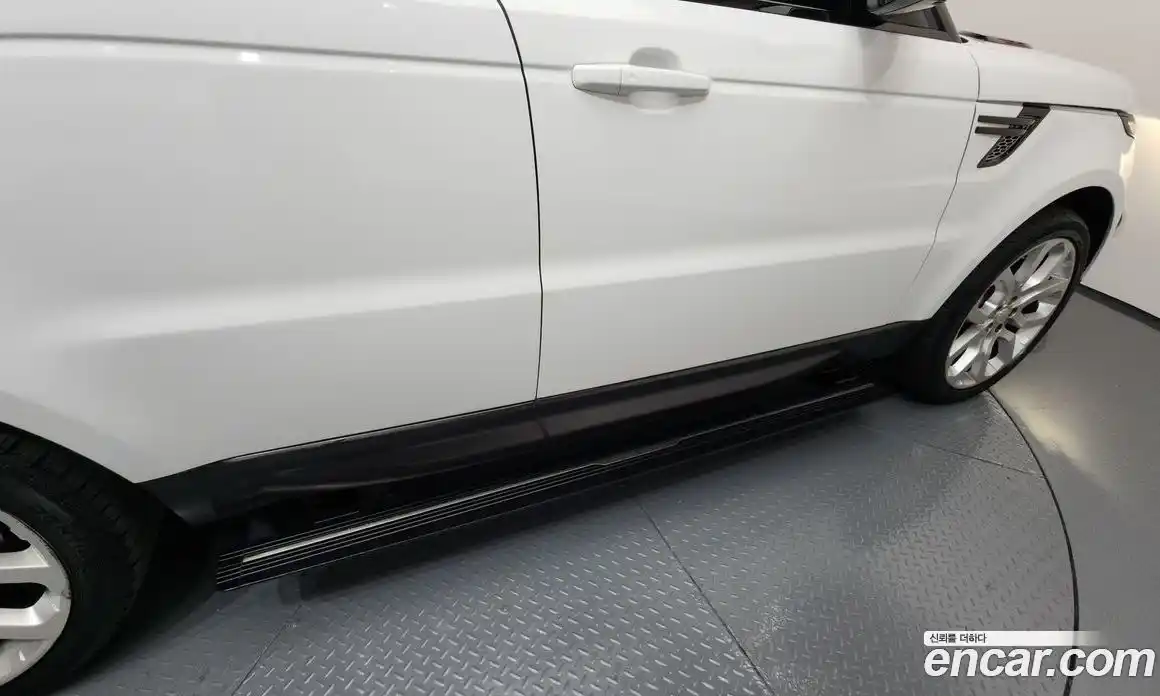 Land Rover Range-Rover Sport 2014 3.0 Автомат в Москве № 213486, фото 13