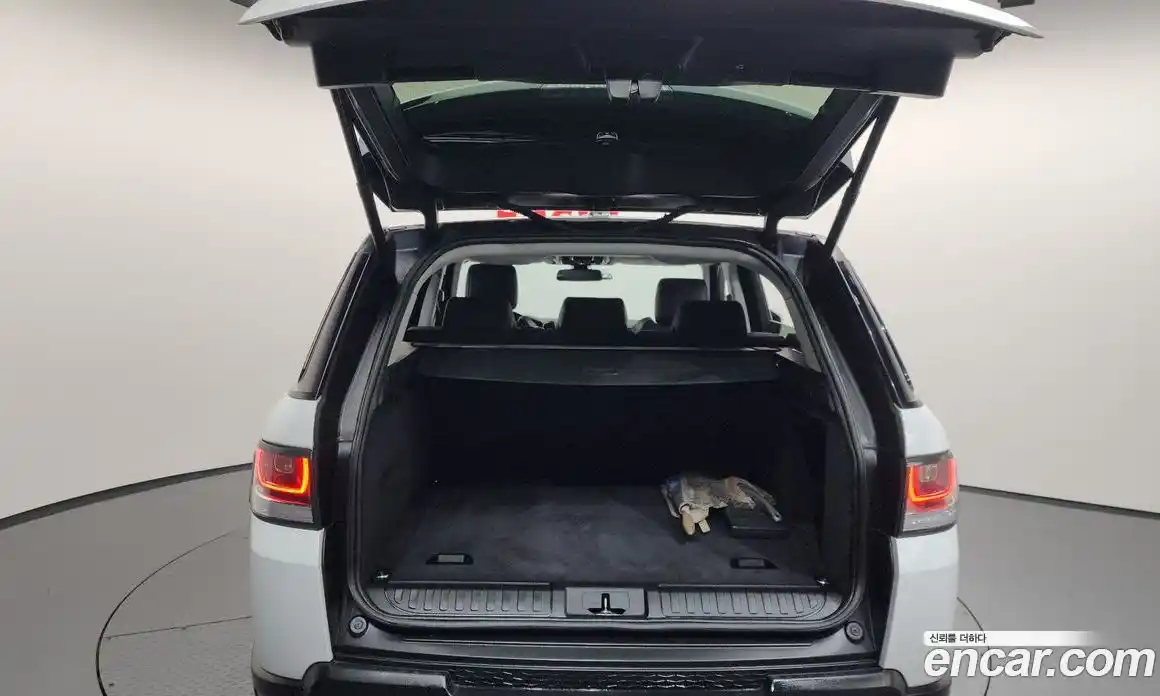 Land Rover Range-Rover Sport 2014 3.0 Автомат в Москве № 213486, фото 7