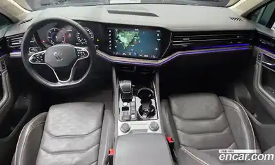 Volkswagen Touareg 2023 3.0 Автомат в Москве № 215094, миниатюра 8