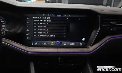 Volkswagen Touareg 2023 3.0 Автомат в Москве № 215094, миниатюра 9