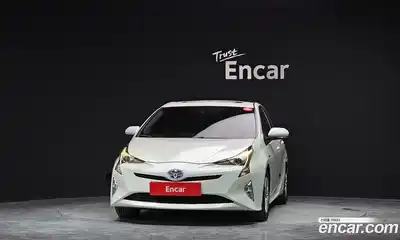 Toyota Prius 2017 1.8 Автомат в Москве № 215536, миниатюра 8