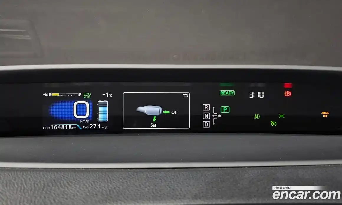 Toyota Prius 2017 1.8 Автомат в Москве № 215536, фото 9