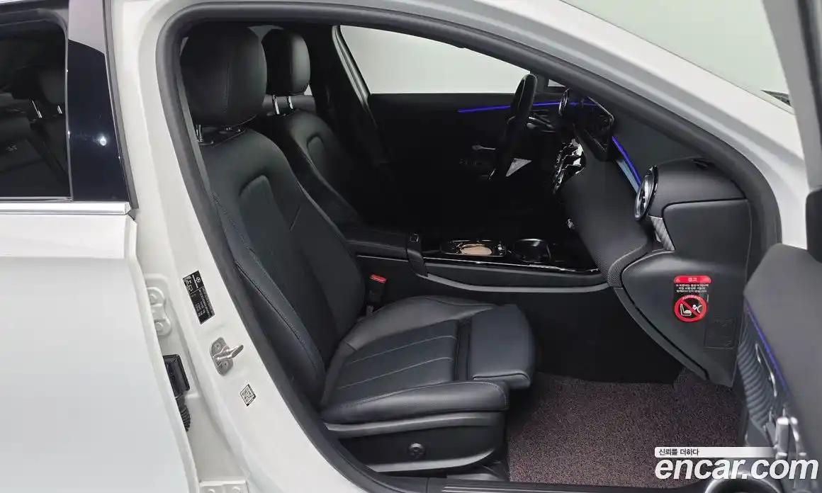 Mercedes-Benz A-Class 2024 2.0 Автомат в Москве № 218628, фото 11