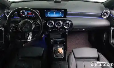 Mercedes-Benz A-Class 2024 2.0 Автомат в Москве № 218628, миниатюра 5