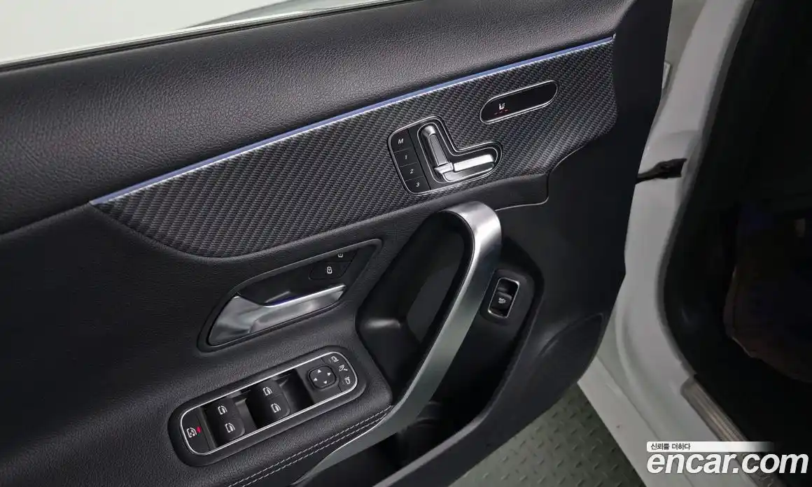 Mercedes-Benz A-Class 2024 2.0 Автомат в Москве № 218628, фото 7