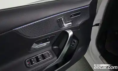 Mercedes-Benz A-Class 2024 2.0 Автомат в Москве № 218628, миниатюра 7