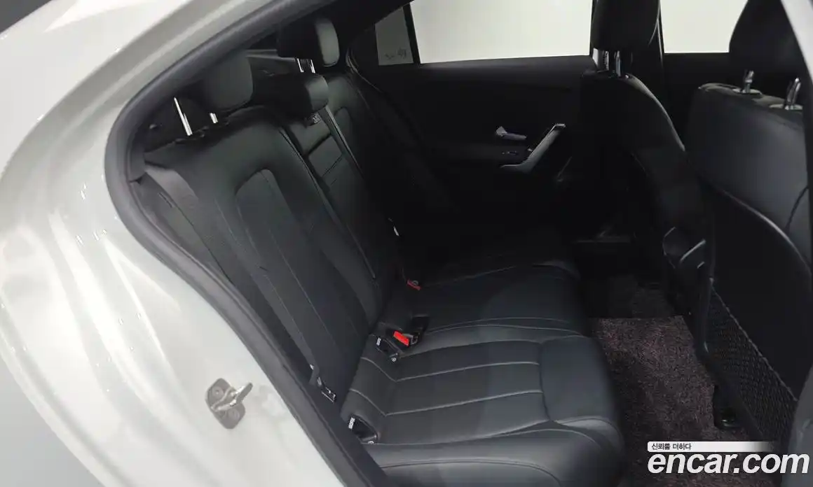 Mercedes-Benz A-Class 2024 2.0 Автомат в Москве № 218628, фото 9