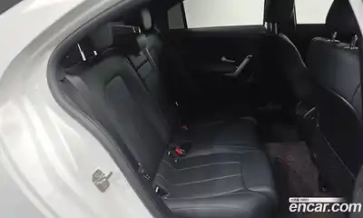 Mercedes-Benz A-Class 2024 2.0 Автомат в Москве № 218628, миниатюра 9