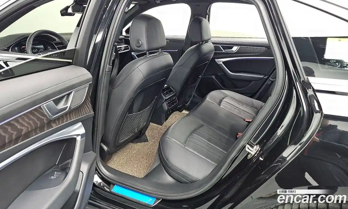 Audi A6 2022 2.0 Автомат в Москве № 220206, фото 1