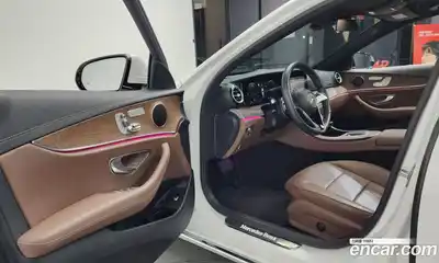 Mercedes-Benz E-Class, 2022