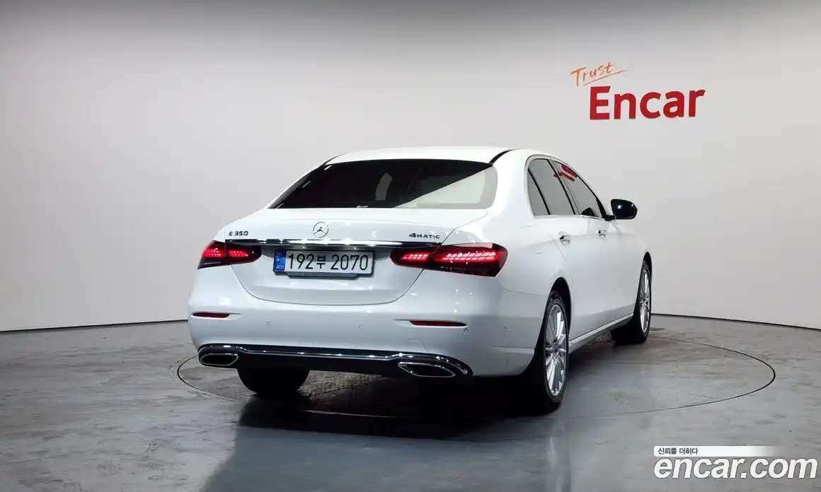 Mercedes-Benz E-Class 2022 2.0 Автомат в Москве № 220216, фото 19