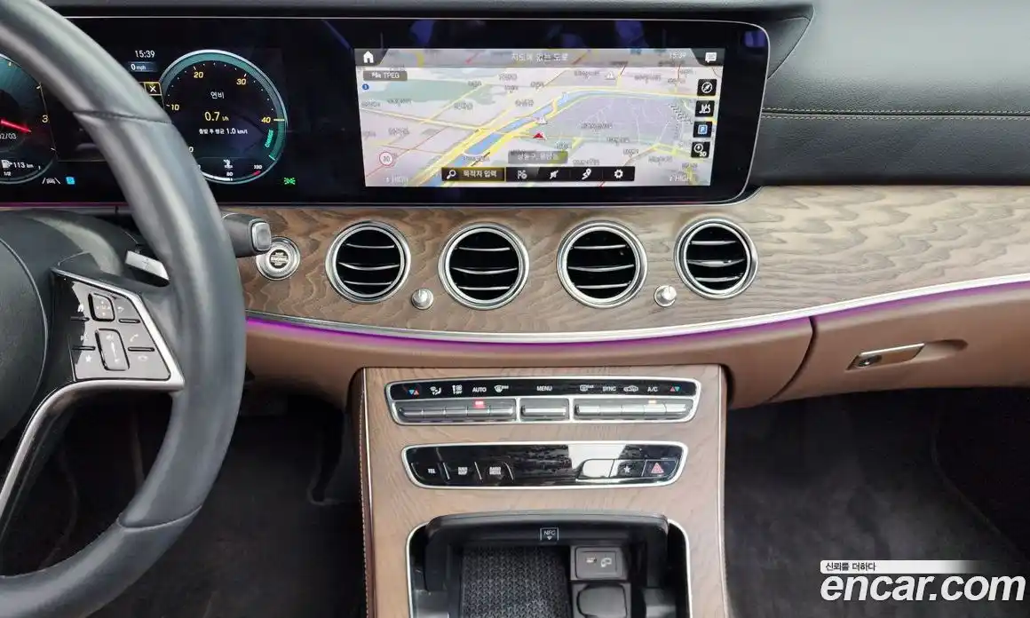 Mercedes-Benz E-Class 2022 2.0 Автомат в Москве № 220216, фото 3