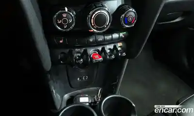 Mini Cooper 2018 1.5 Автомат в Москве № 223090, миниатюра 11