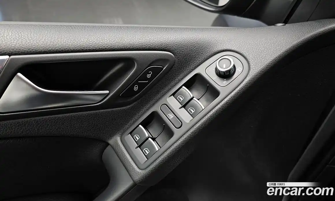 Volkswagen Golf 2011 2.0 Автомат в Москве № 223730, фото 19