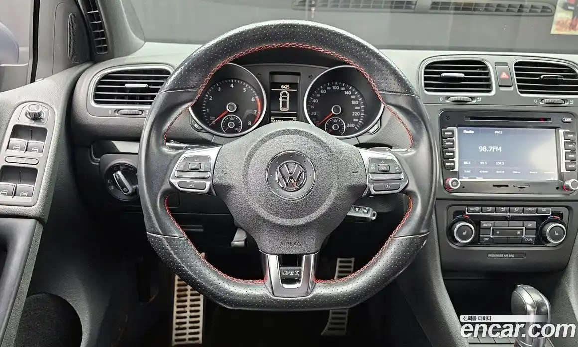Volkswagen Golf 2011 2.0 Автомат в Москве № 223730, фото 3
