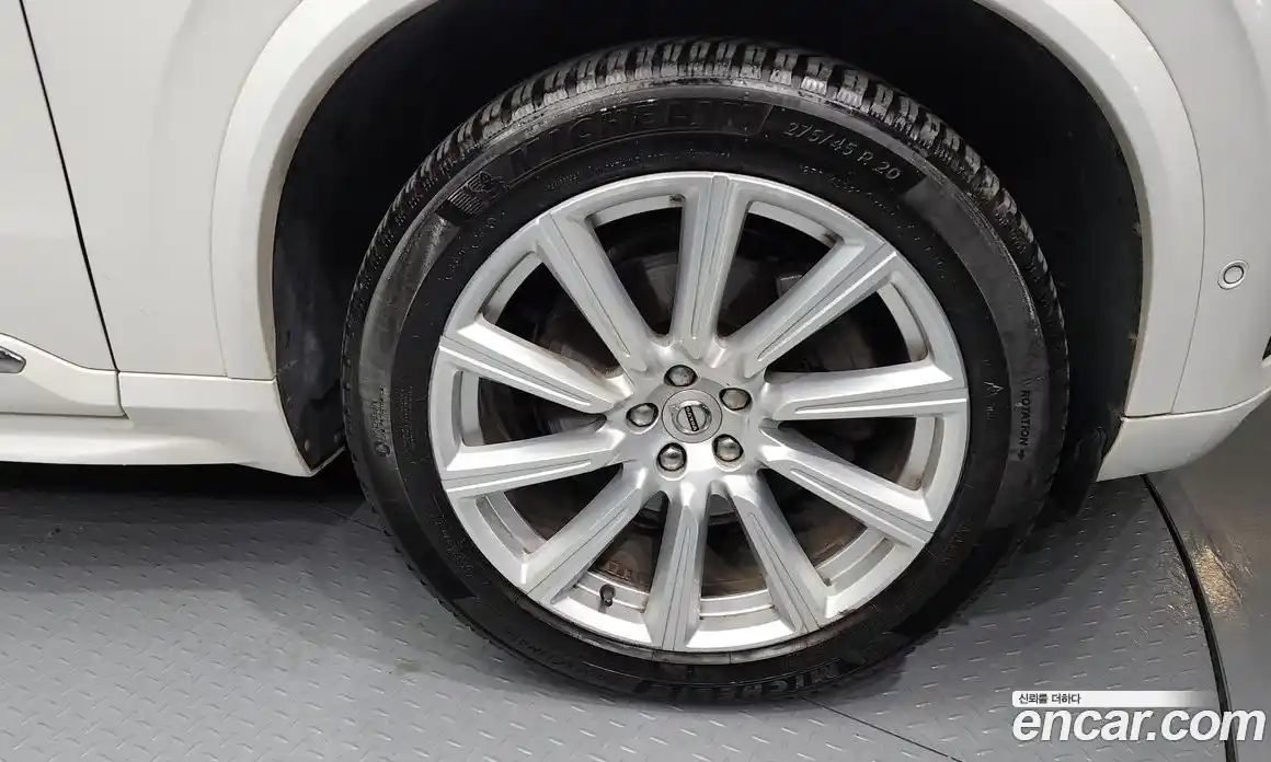 Volvo XC90 2019 2.0 Автомат в Москве № 230631, фото 18