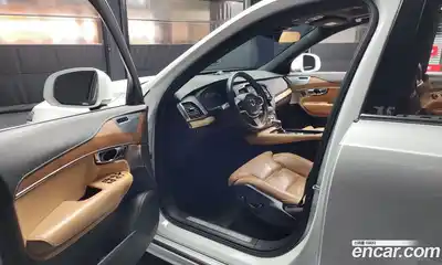 Volvo XC90 2019 2.0 Автомат в Москве № 230631, миниатюра 3