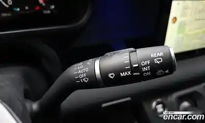 Land Rover Defender 2023 3.0 Автомат в Москве № 231141, миниатюра 11