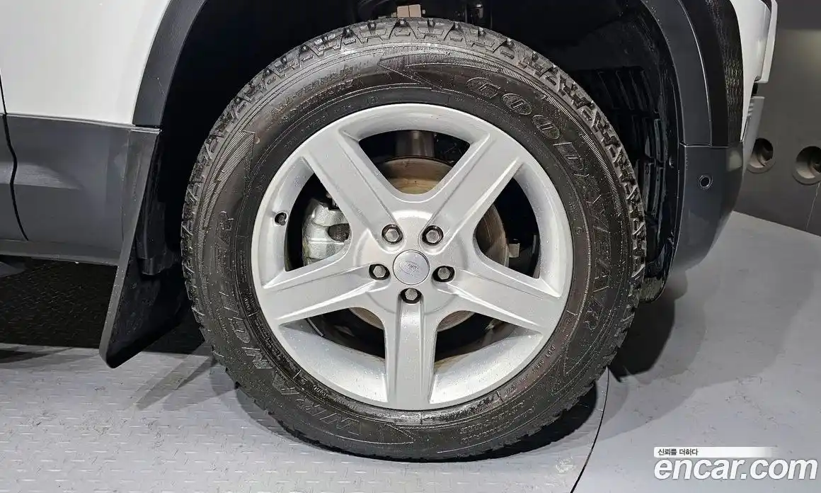 Land Rover Defender 2023 3.0 Автомат в Москве № 231141, фото 17