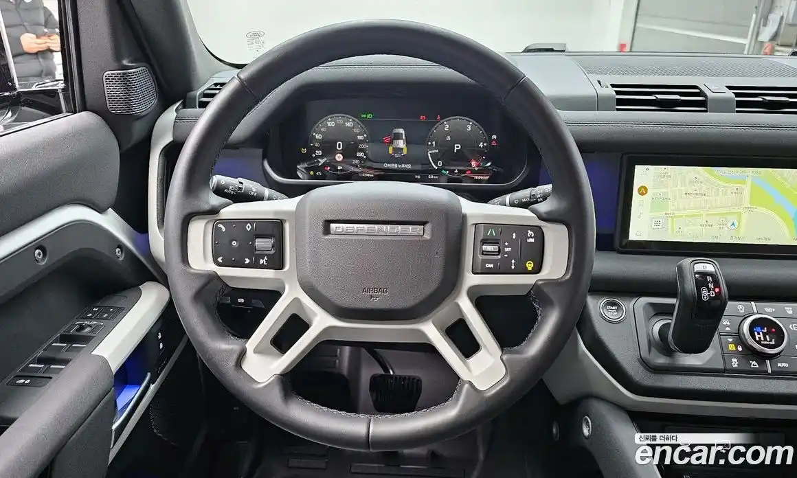 Land Rover Defender 2023 3.0 Автомат в Москве № 231141, фото 18