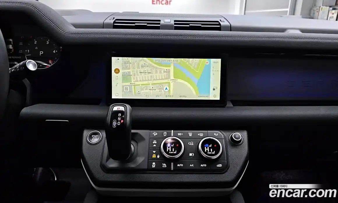 Land Rover Defender 2023 3.0 Автомат в Москве № 231141, фото 7