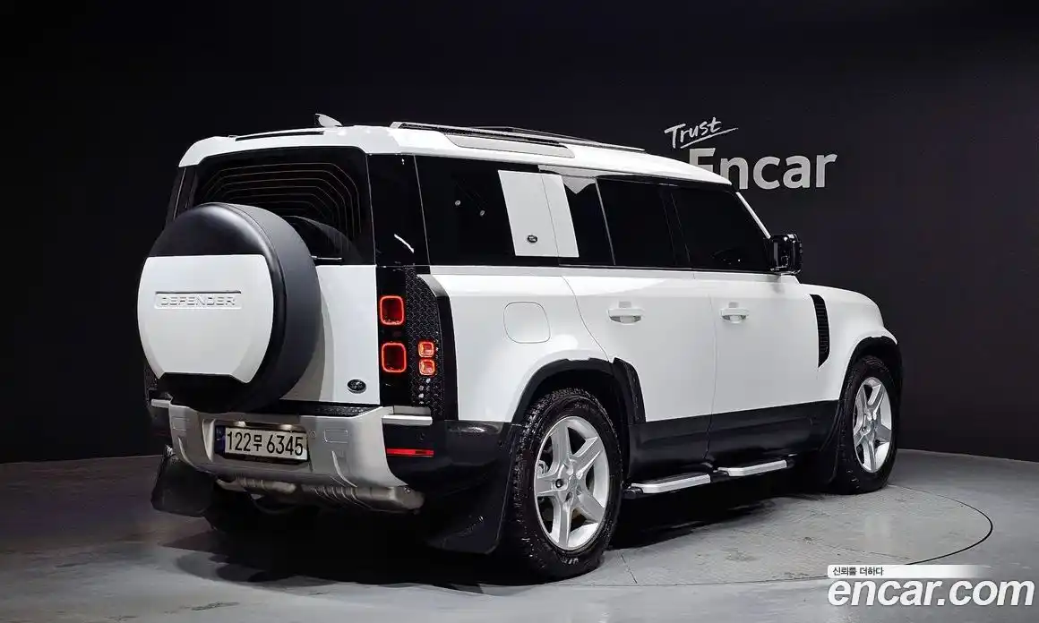 Land Rover Defender 2023 3.0 Автомат в Москве № 231141, фото 8