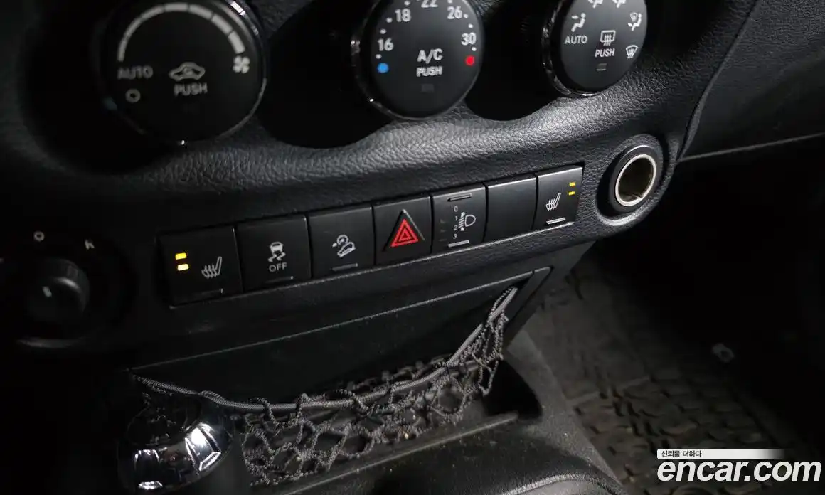 Jeep Wrangler 2013 2.8 Автомат в Москве № 232747, фото 15