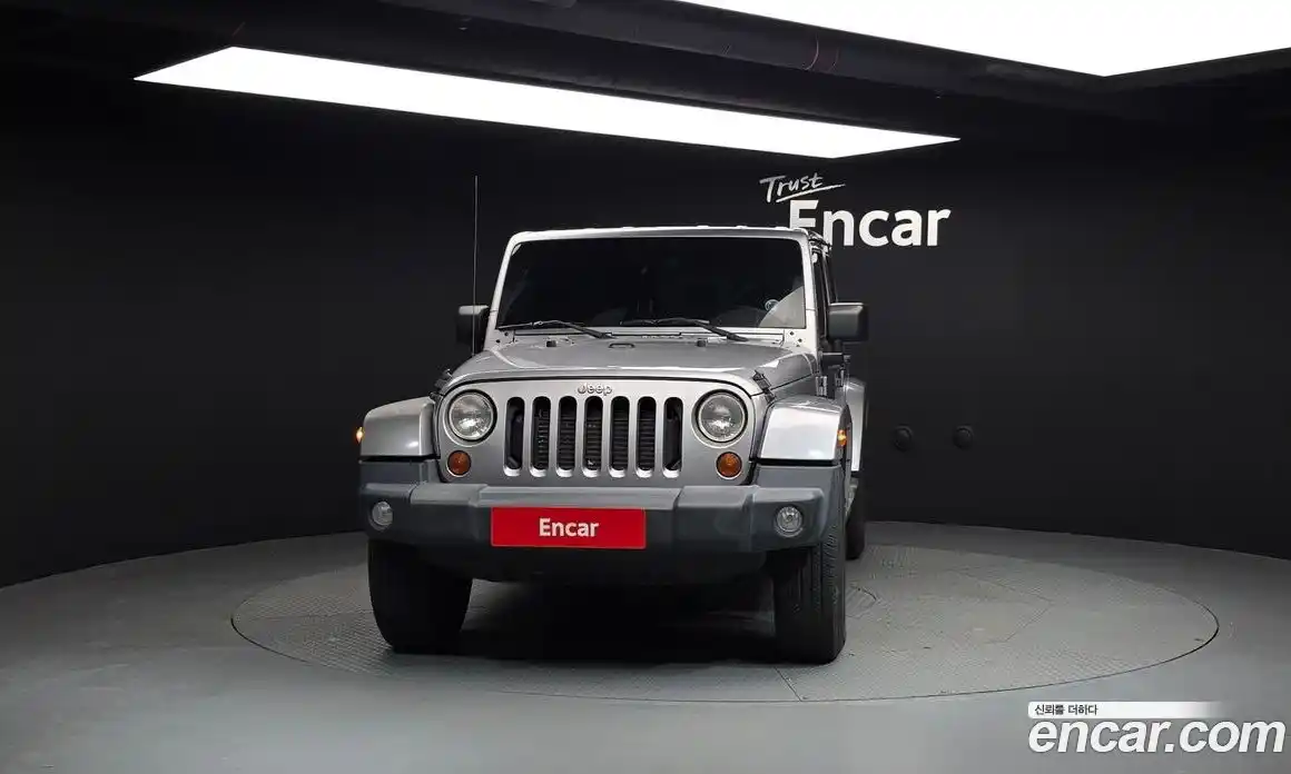 Jeep Wrangler 2013 2.8 Автомат в Москве № 232747, фото 16