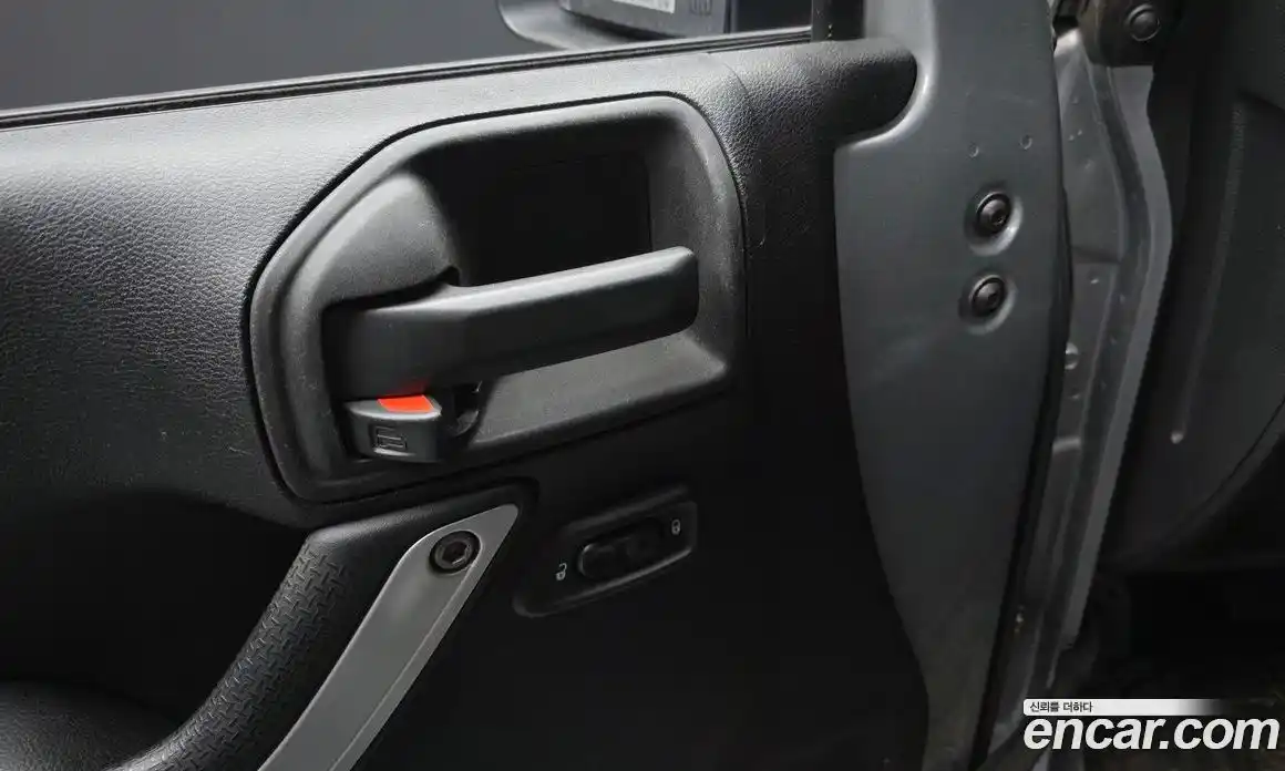 Jeep Wrangler 2013 2.8 Автомат в Москве № 232747, фото 7