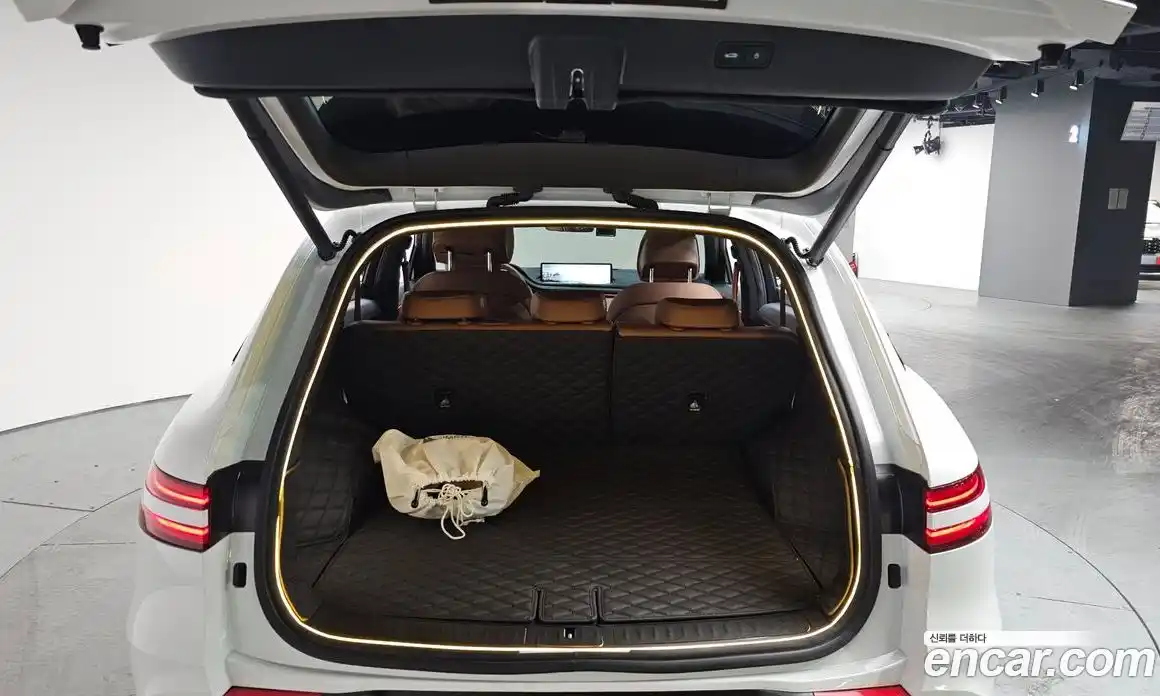 Genesis GV70 2022 2.2 Автомат в Москве № 23406, фото 20