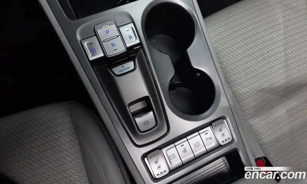 Hyundai Kona 2020 0.2 Автомат в Москве № 2407, фото 12