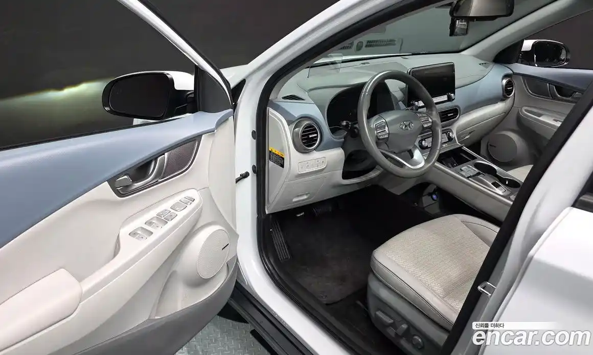 Hyundai Kona 2020 0.2 Автомат в Москве № 2407, фото 7