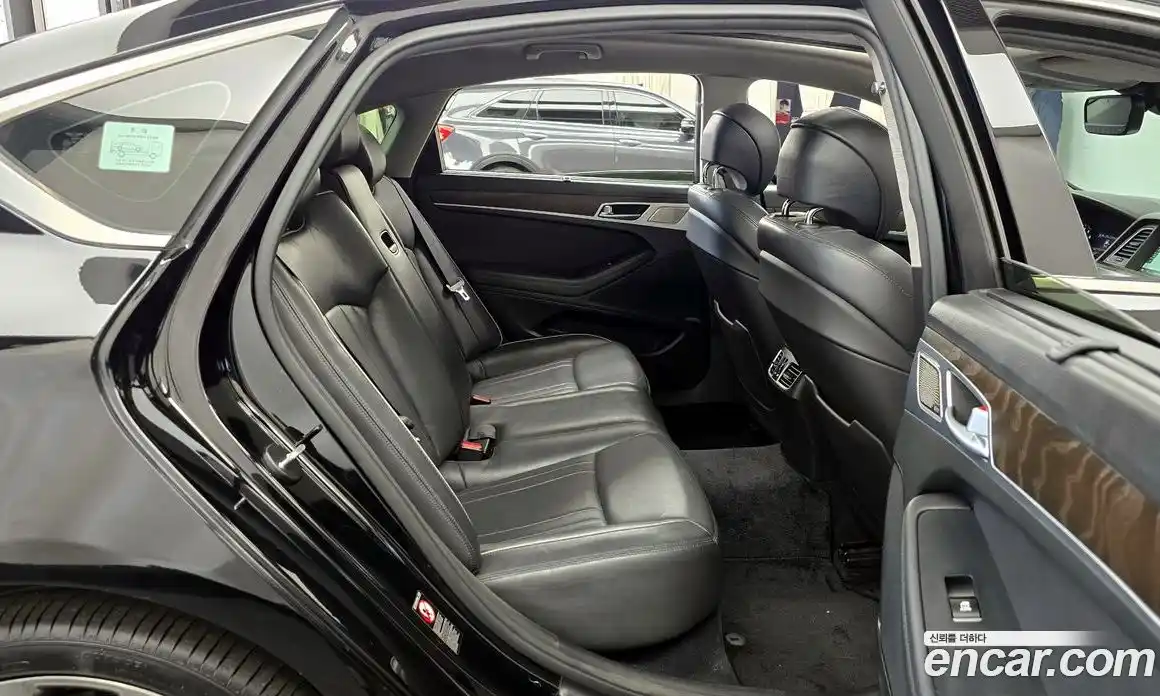 Genesis G80 2017 3.3 Автомат в Москве № 24330, фото 15