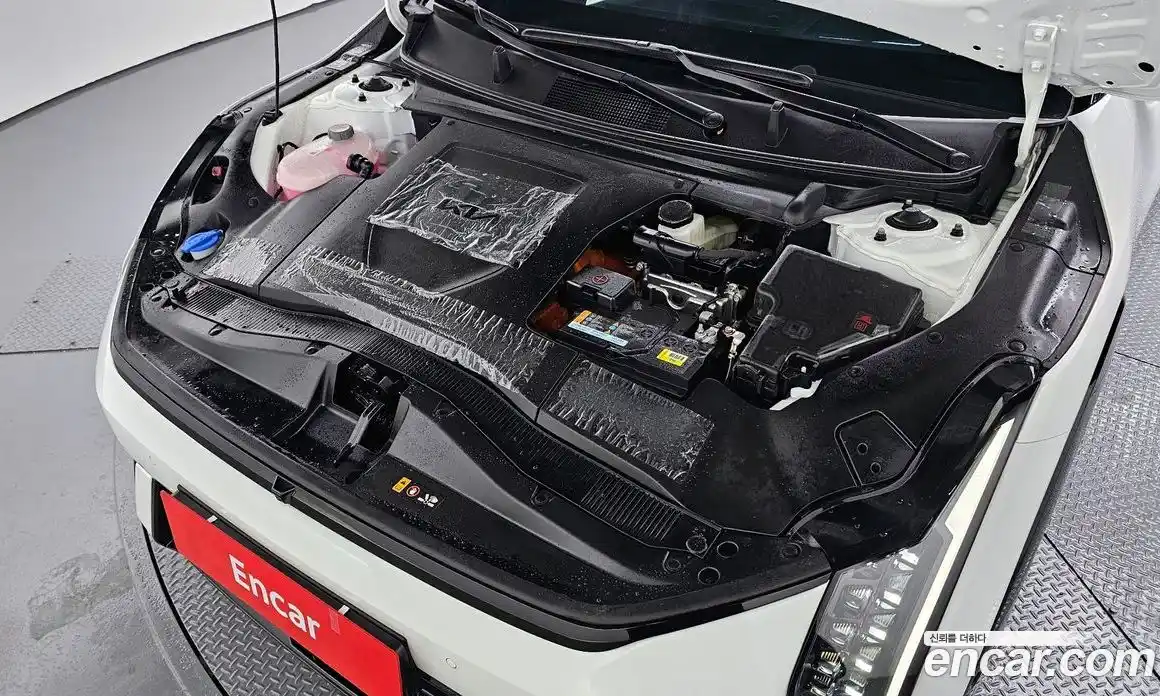 Kia EV4 2026 0.2 Автомат в Москве № 248775, фото 5