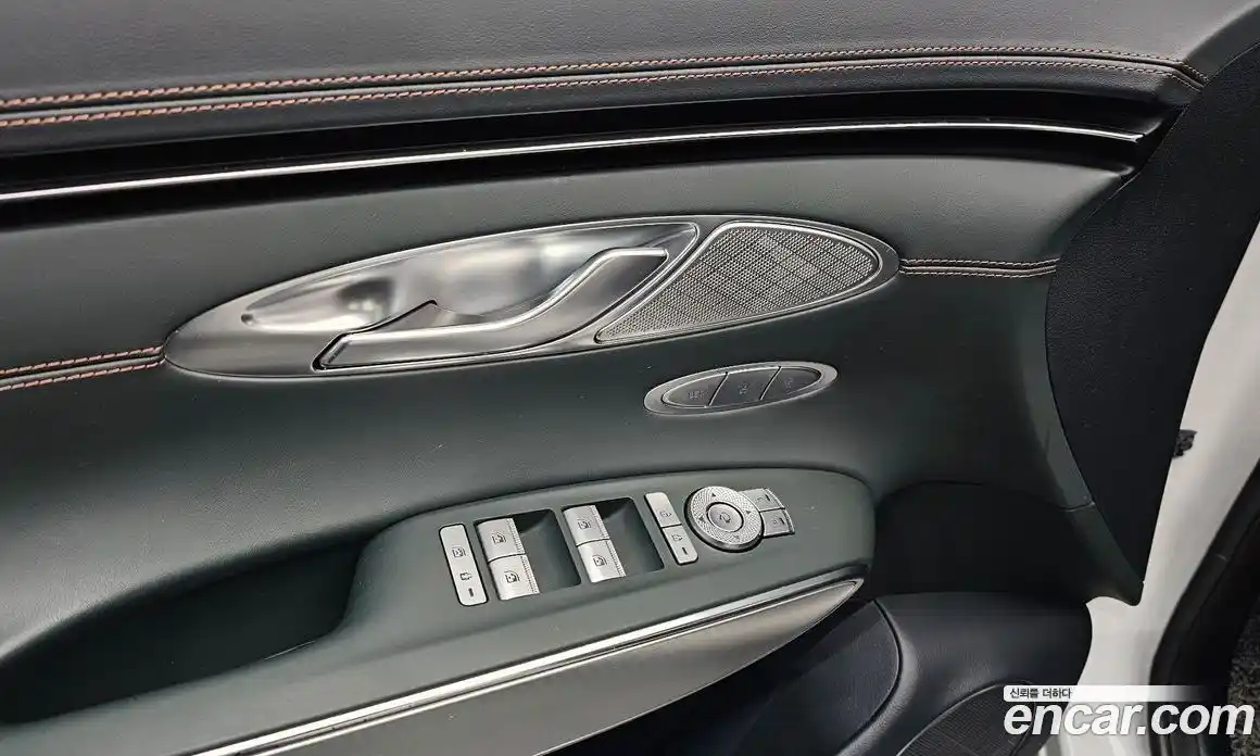 Genesis GV70 2021 2.5 Автомат в Москве № 26767, фото 5