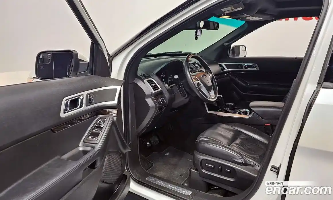 Ford Explorer 2014 3.5 Автомат в Москве № 281357, фото 9