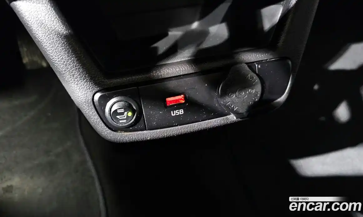 Kia Ray 2022 1.0 Автомат в Москве № 287685, фото 14