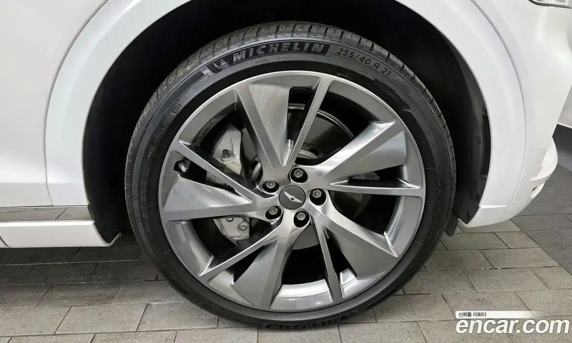 Genesis GV70 2023 2.5 Автомат в Москве № 289023, фото 20