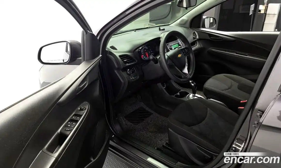 Chevrolet Spark 2016 1.0 Автомат в Москве № 296692, фото 11