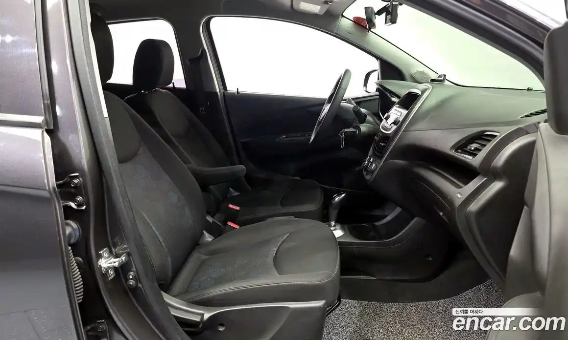 Chevrolet Spark 2016 1.0 Автомат в Москве № 296692, фото 8