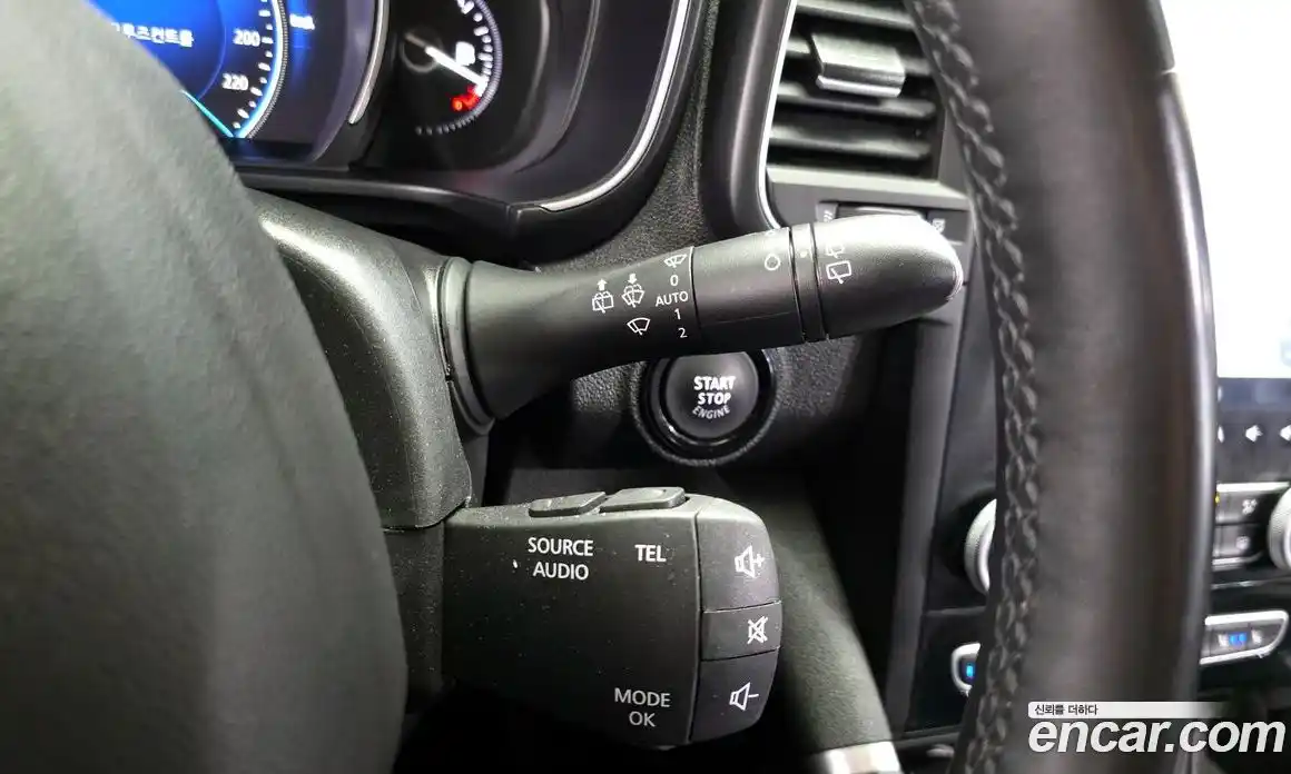 Renault QM6 2024 2.0 Автомат в Москве № 298759, фото 8