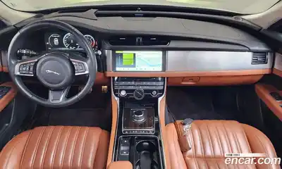 Jaguar XF 2019 2.0 Автомат в Москве № 304972, миниатюра 11