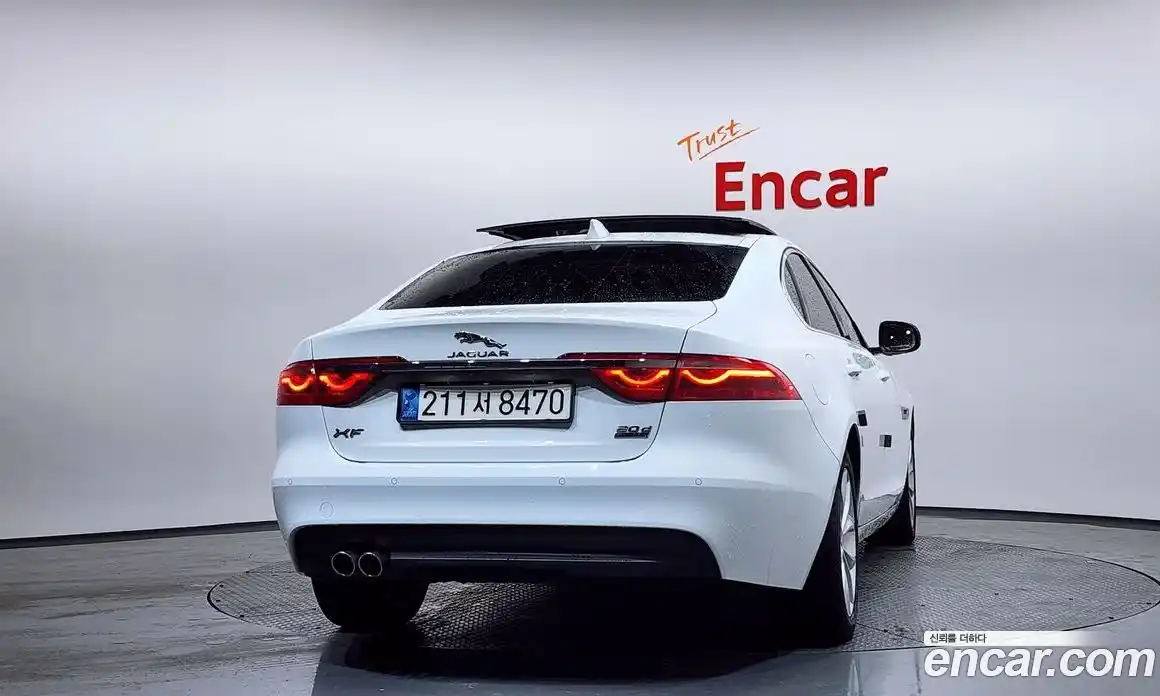 Jaguar XF 2019 2.0 Автомат в Москве № 304972, фото 14