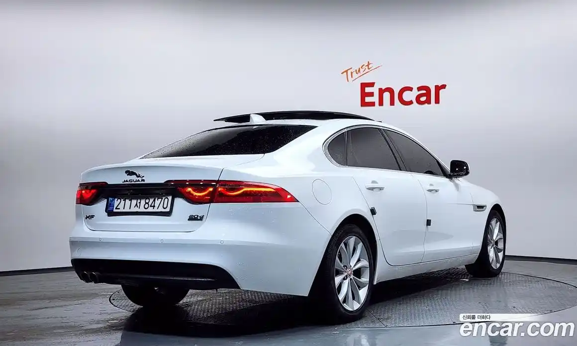 Jaguar XF 2019 2.0 Автомат в Москве № 304972, фото 8