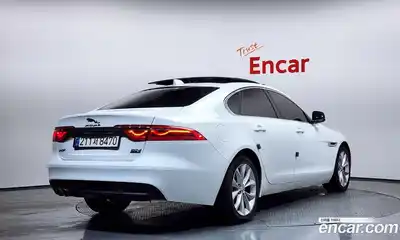 Jaguar XF 2019 2.0 Автомат в Москве № 304972, миниатюра 8