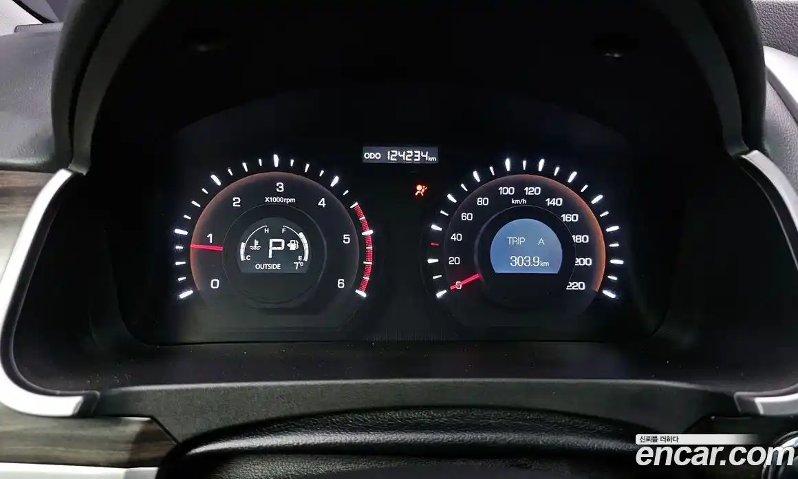 SsangYong Korando 2014 2.0 Автомат в Москве № 31876, фото 3