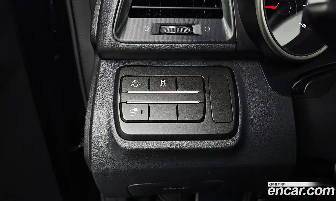 SsangYong TIBOLI 2016 1.6 Автомат в Москве № 31983, фото 4