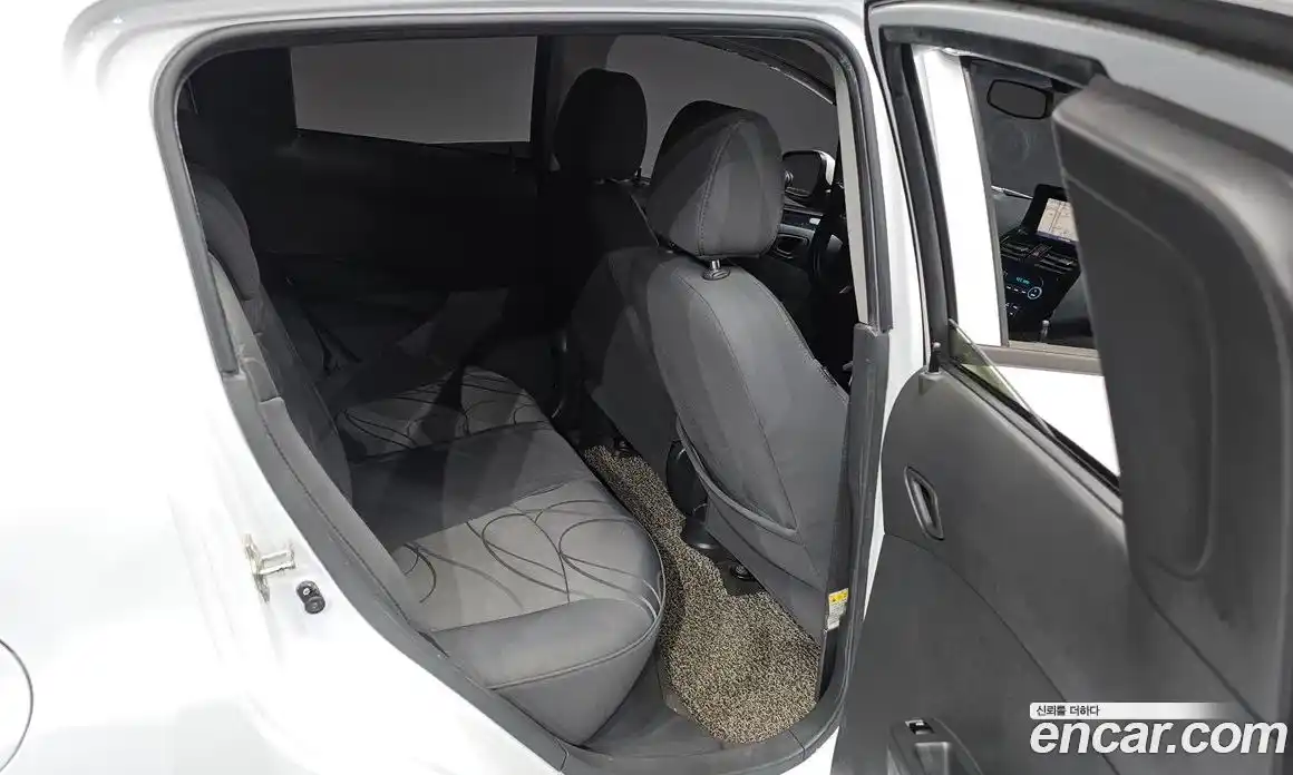 Chevrolet Spark 2012 1.0 Автомат в Москве № 36773, фото 13